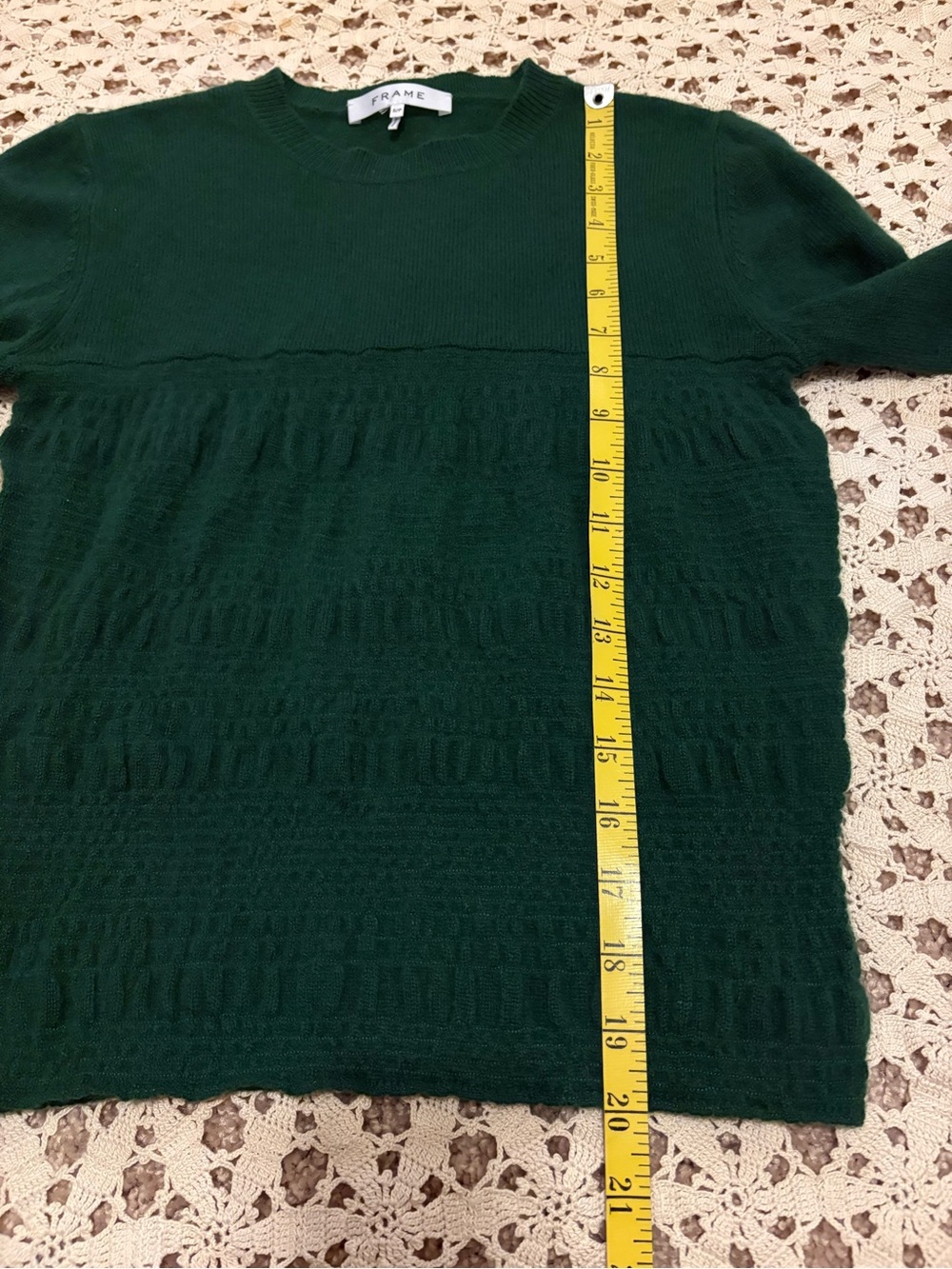 FRAME Cashmere/Wool Crew Neck Sweater Green Smocked Detail Size Small - Picture 8 of 9